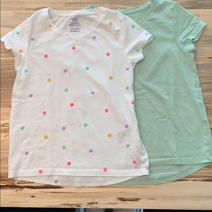 2 pack Like New 100% Cotton H&M T-shirts size 4-6Y